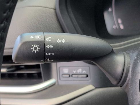 Used 2025 Toyota Grand Highlander FWD image 26