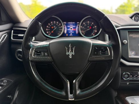 Used 2014 Maserati Ghibli S Q4 AWD/4WD image 25