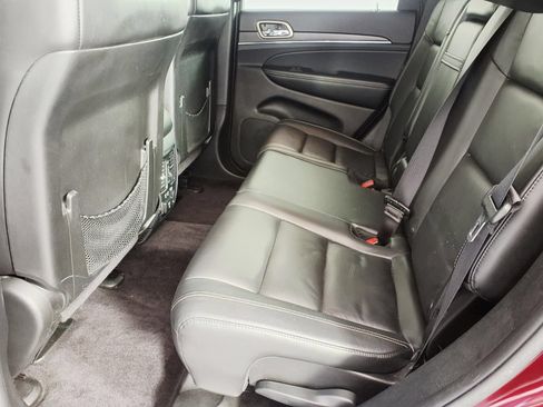 Used 2017 Jeep Grand Cherokee Limited AWD/4WD image 9