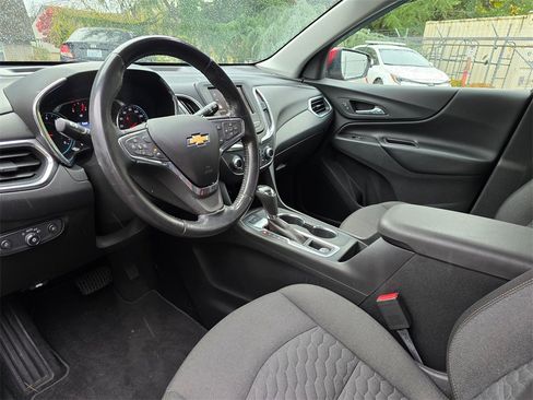 Used 2020 Chevrolet Equinox LT image 12