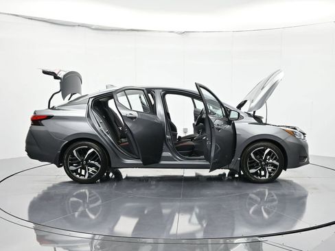 New 2025 Nissan Versa SR w/ Trunk Package image 55