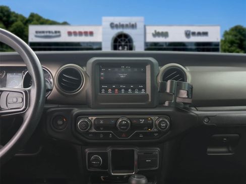 Used 2022 Jeep Gladiator Sport w/ Trailer Tow Package AWD/4WD image 21
