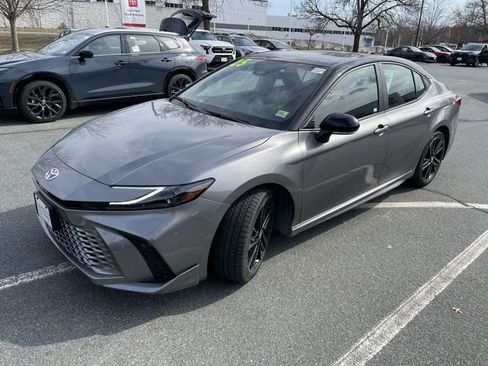 Used 2025 Toyota Camry XSE image 11