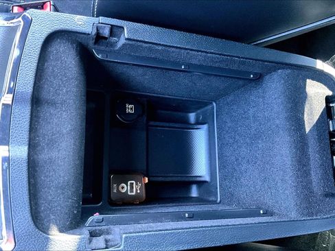 Used 2014 Dodge Charger R/T image 17