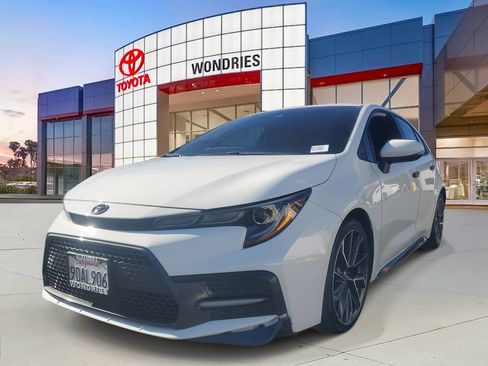 Used 2022 Toyota Corolla XSE image 2