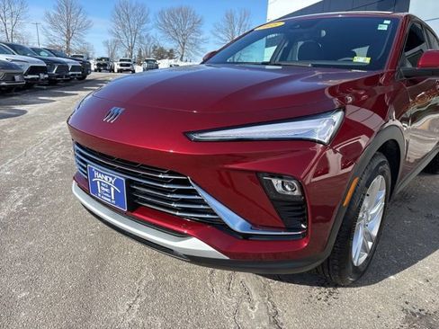 Used 2025 Buick Envista Preferred w/ Convenience I Package image 9