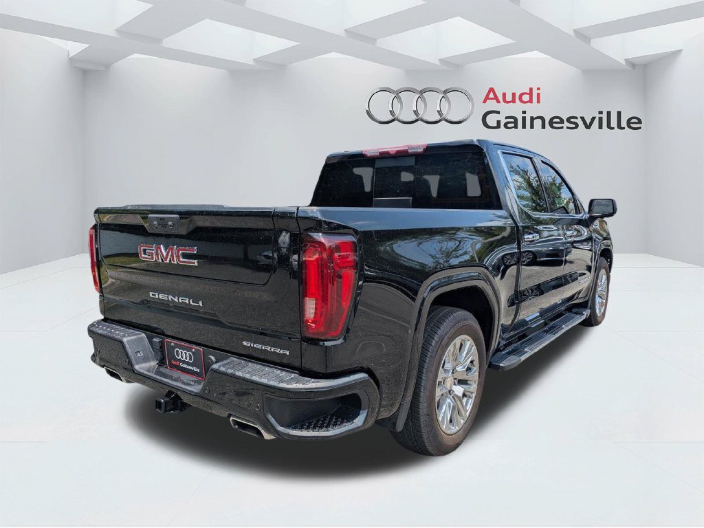 Used 2022 GMC Sierra 1500 Denali RWD image 4