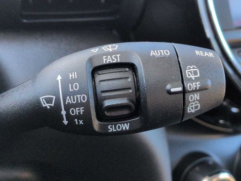 Used 2019 MINI Cooper 2-Door Hardtop image 26