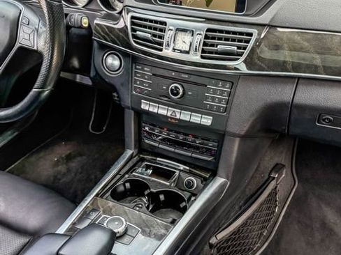 Used 2016 Mercedes-Benz E 350 Sedan image 31