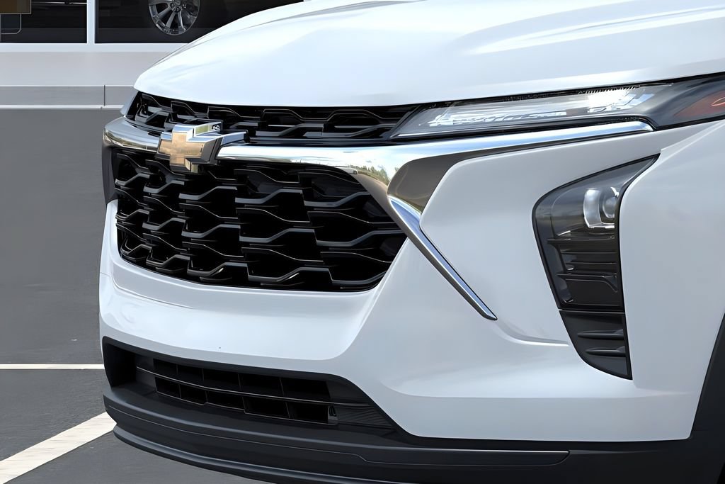 New 2026 Chevrolet Trax LS w/ LS Convenience Package FWD image 16