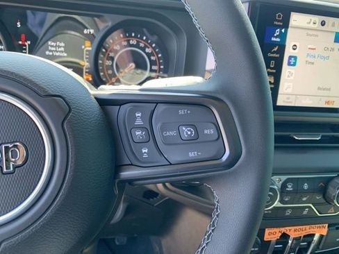 New 2025 Jeep Gladiator Mojave w/ Convenience Group image 13