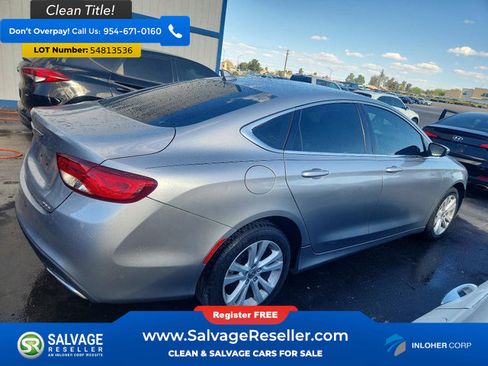 Used 2017 Chrysler 200 Limited Platinum w/ Comfort & Convenience Group FWD image 4