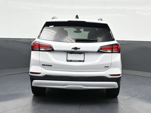 Used 2023 Chevrolet Equinox RS image 4