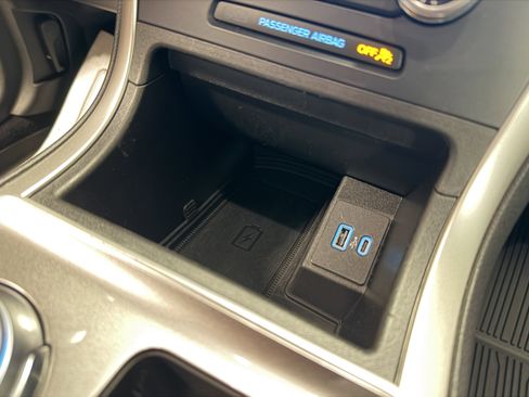 Used 2023 Ford Edge SEL w/ Convenience Package image 9