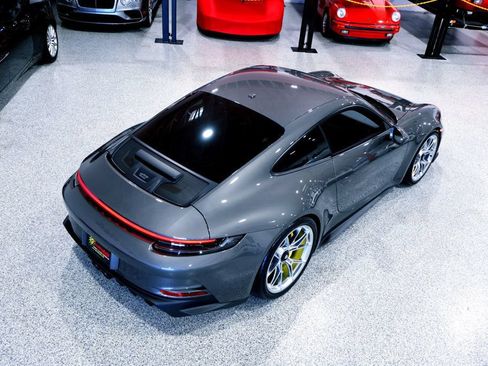 Used 2023 Porsche 911 GT3 RWD image 11