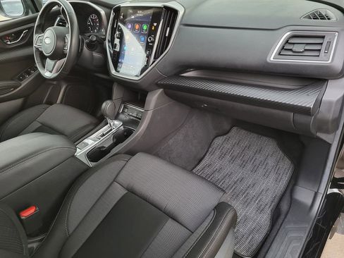 Used 2024 Subaru Ascent Premium w/ Convenience Package image 7