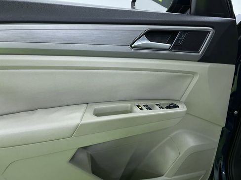 Used 2019 Volkswagen Atlas SE image 15