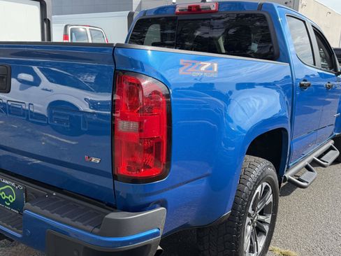 Used 2022 Chevrolet Colorado Z71 AWD/4WD image 6