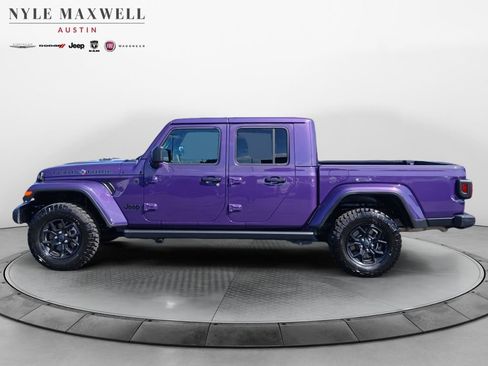 Used 2026 Jeep Gladiator Sport AWD/4WD image 13