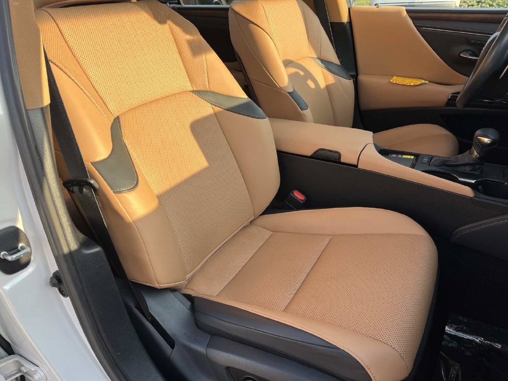 Used 2023 Lexus ES 350 w/ Premium Package FWD image 27