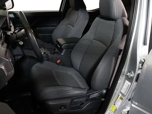 Used 2024 Toyota Tacoma SR AWD/4WD image 4