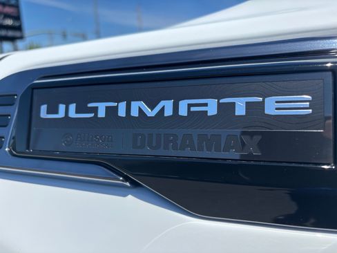 New 2025 GMC Sierra 2500 Denali Ultimate w/ Max Trailering Package image 9