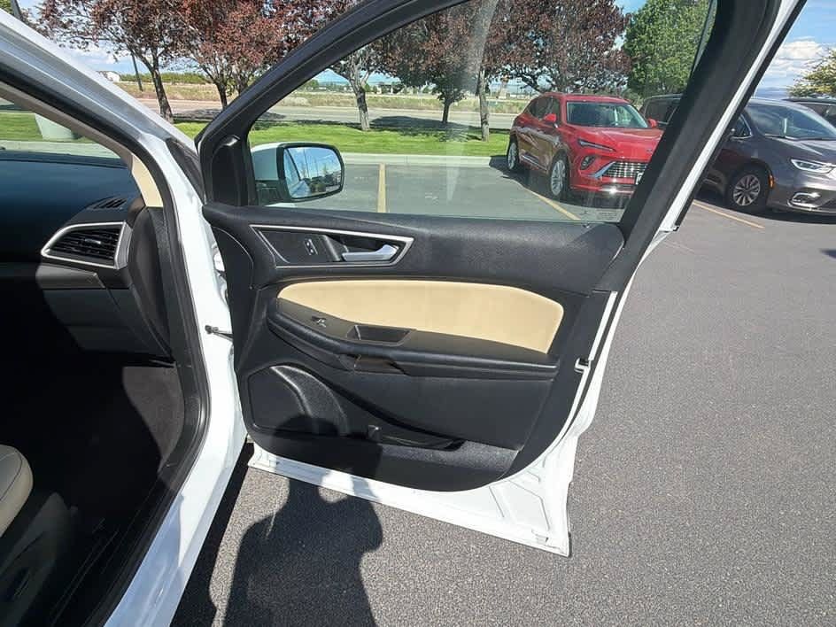 Used 2022 Ford Edge SEL w/ Convenience Package AWD/4WD image 25