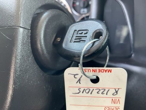 Used 2024 GMC Savana 2500 w/ Driver Convenience Package image 12