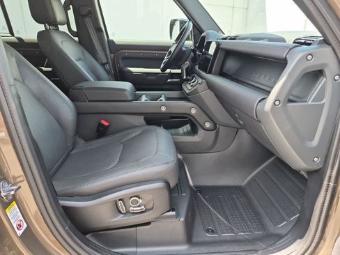 Certified 2025 Land Rover Defender 130 S AWD/4WD image 23