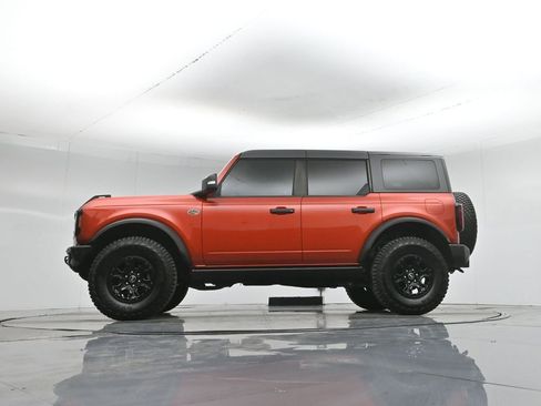 Used 2023 Ford Bronco Wildtrak AWD/4WD image 7