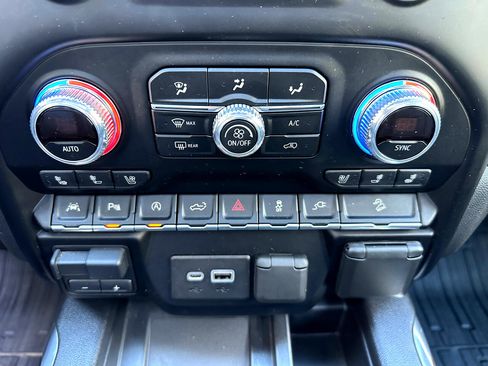 Used 2019 GMC Sierra 1500 SLT w/ SLT Premium Plus Package image 24