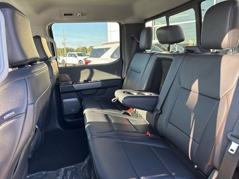 New 2026 Ford F250 Lariat w/ Black Appearance Package image 15