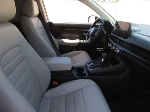 Certified 2023 Honda CR-V EX-L image 9
