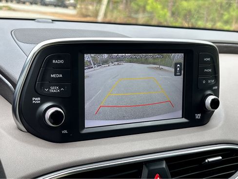 Used 2019 Hyundai Santa Fe SEL image 7