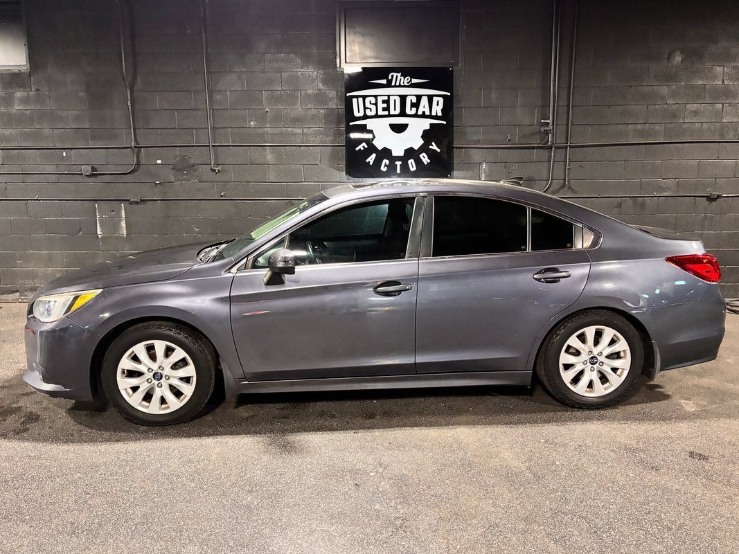 Used 2016 Subaru Legacy 2.5i Premium AWD/4WD image 2