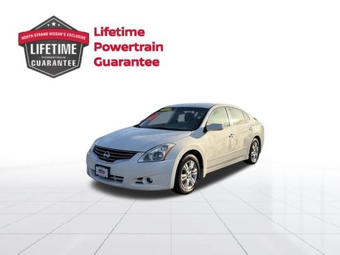 Used 2011 Nissan Altima 2.5 S w/ Special Edition Pkg FWD image 1