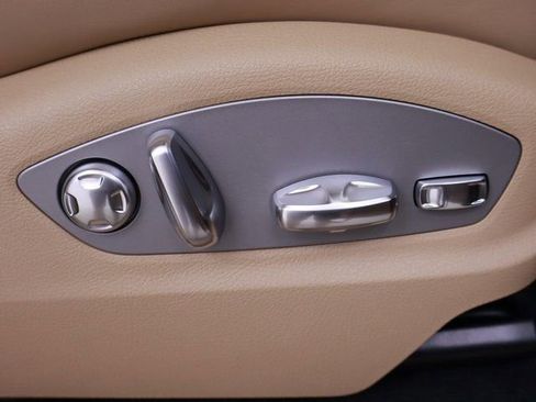 New 2024 Porsche Macan image 31