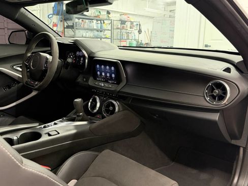Used 2023 Chevrolet Camaro SS RWD image 19