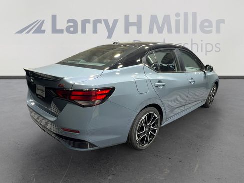 New 2025 Nissan Sentra SR image 5