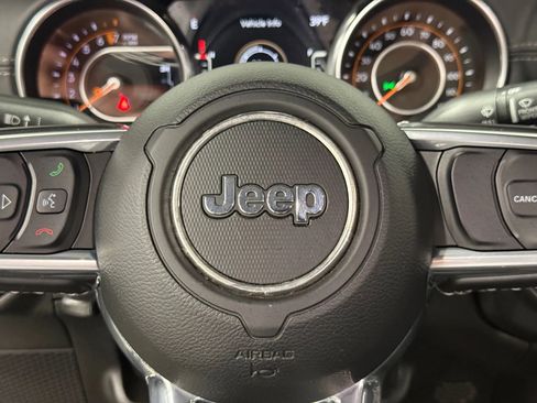 Used 2021 Jeep Gladiator Overland w/ Popular Equipment Package image 25