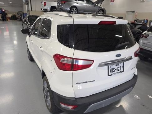 Used 2018 Ford EcoSport Titanium w/ Titanium Cold Weather Package AWD/4WD image 2