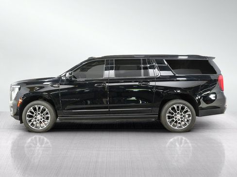 Used 2025 GMC Yukon XL Denali w/ Denali Reserve Package AWD/4WD image 2