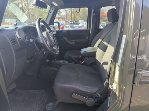 Used 2015 Jeep Wrangler Unlimited Sport w/ Quick Order Package 24S image 17