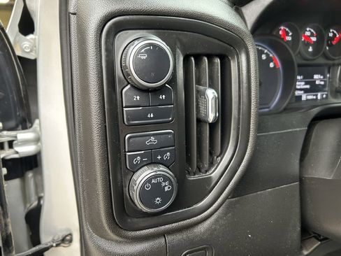 Used 2022 Chevrolet Silverado 2500 W/T w/ WT Convenience Package image 4