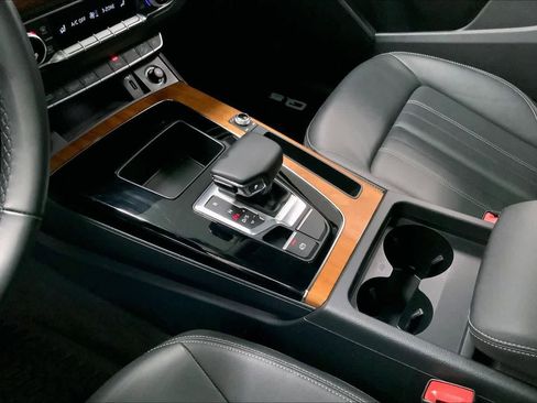 Certified 2023 Audi Q5 2.0T Premium w/ Convenience Package image 15