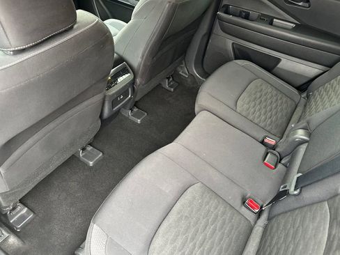 Used 2024 Nissan Pathfinder SV AWD/4WD image 12