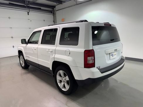 Used 2017 Jeep Patriot Latitude FWD image 5