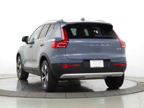 Used 2023 Volvo XC40 B5 Plus w/ Protection Package Premier image 5
