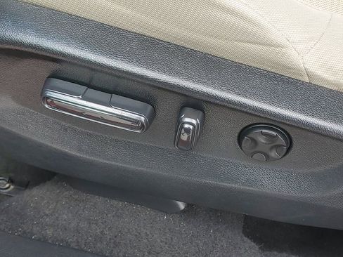 Used 2018 Honda CR-V EX image 12