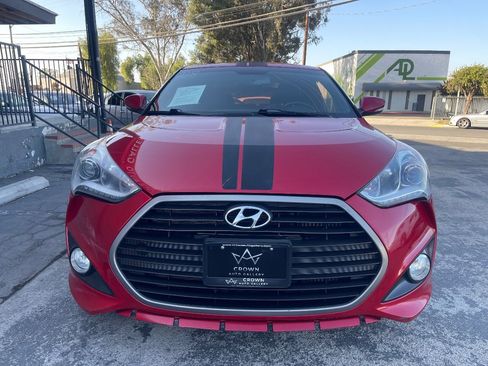 Used 2016 Hyundai Veloster Turbo FWD image 2